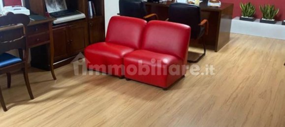 Oficina de 4 habitaciónes en Sant'Agata li Battiati, Italy No. 174372 9