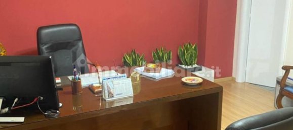 Oficina de 4 habitaciónes en Sant'Agata li Battiati, Italy No. 174372 11