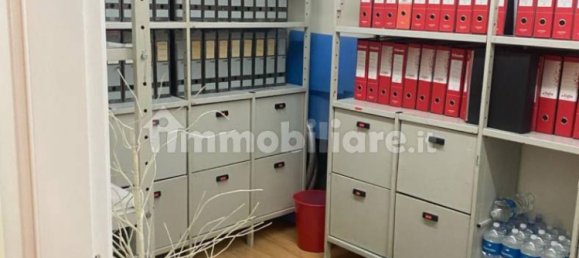 Oficina de 4 habitaciónes en Sant'Agata li Battiati, Italy No. 174372 10