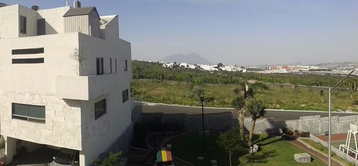 3 bedrooms House in Nuevo Leon, Mexico No. 175049