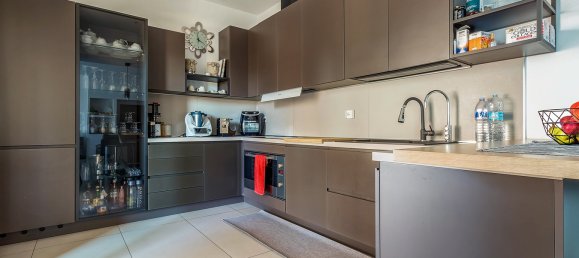 3 bedrooms Apartment in Rome, Italy No. 163823 9