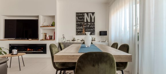 3 bedrooms Apartment in Rome, Italy No. 163823 2