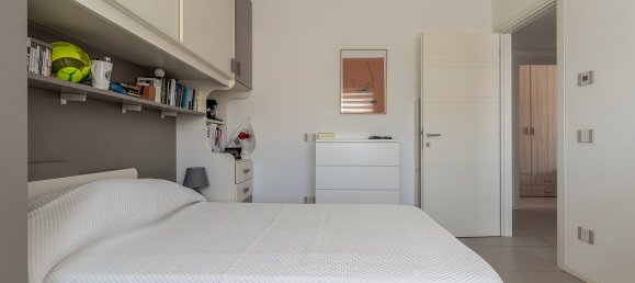 3 bedrooms Apartment in Rome, Italy No. 163823 15