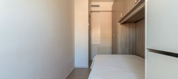 3 bedrooms Apartment in Rome, Italy No. 163823 25