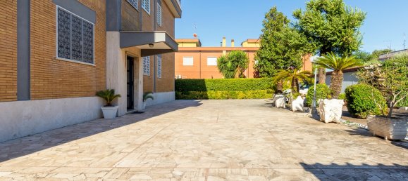 3 bedrooms Apartment in Rome, Italy No. 163823 35