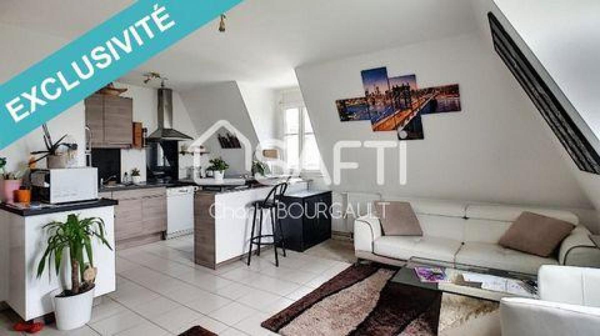 Studio in Franconville, France, Nr. 33927