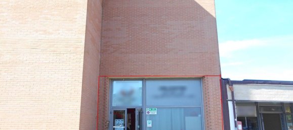 574m² Commercial property in Siena, Italy No. 49703 10