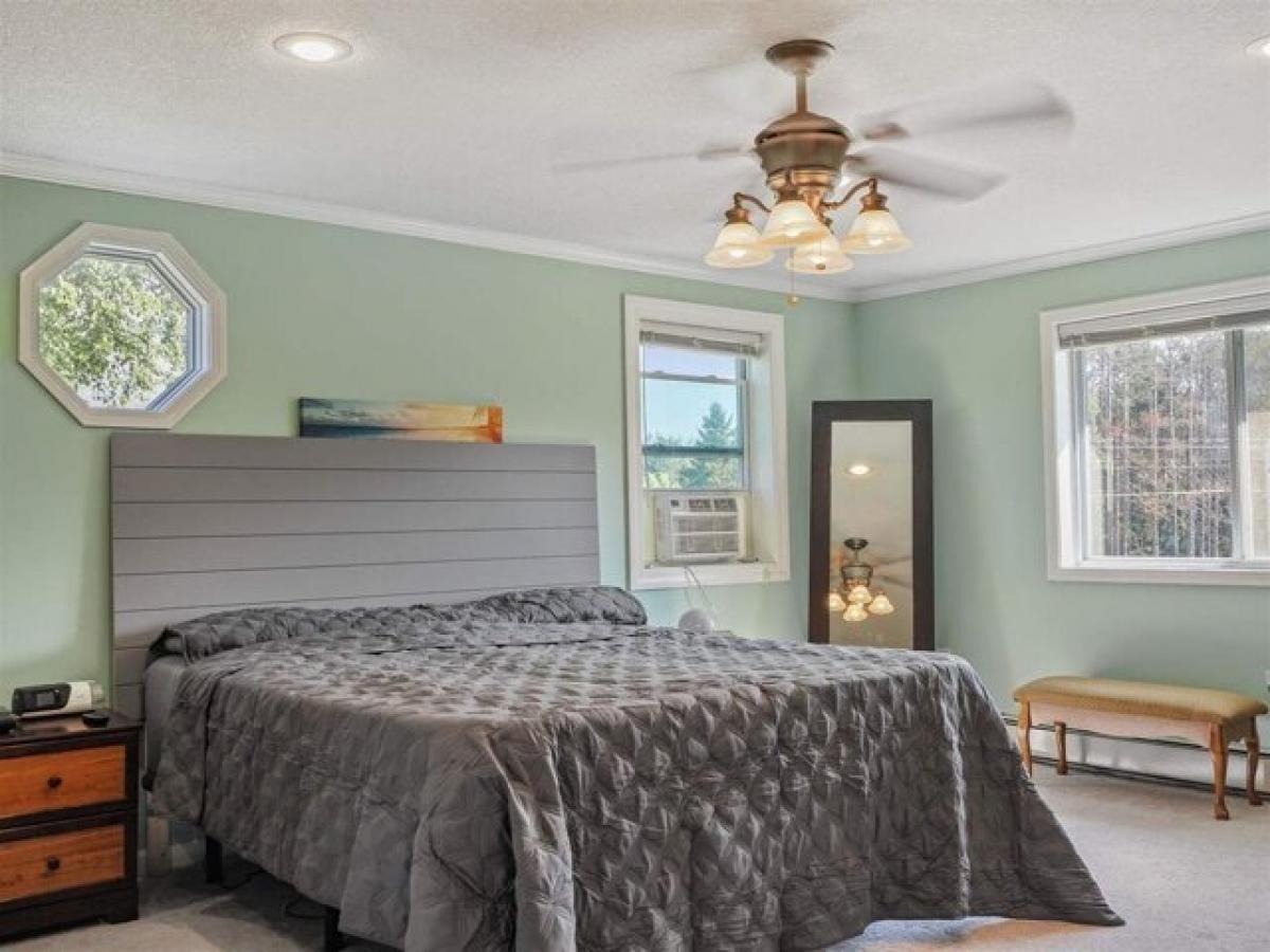 4 bedrooms House in East Jordan, USA No. 387652