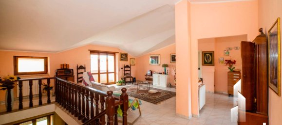 5 bedrooms Villa in Cisterna di Latina, Italy No. 204679 27