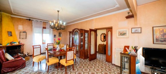 5 bedrooms Villa in Cisterna di Latina, Italy No. 204679 14