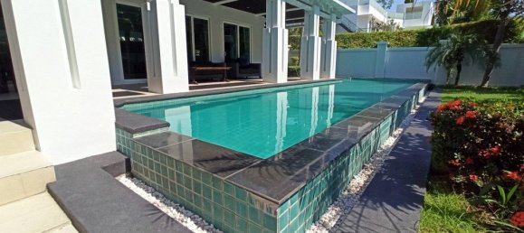 4 bedrooms Cafe / restaurant in Pattaya, Thailand No. 281 5