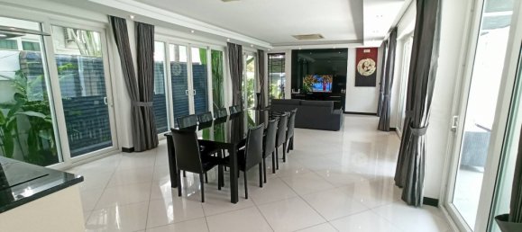 4 bedrooms Cafe / restaurant in Pattaya, Thailand No. 281 9