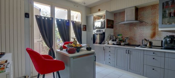 4 bedrooms House in Vernouillet, France No. 166699 9