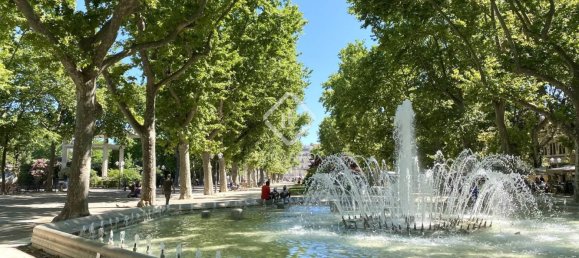 12 bedrooms House in Montpellier, France No. 302733 4