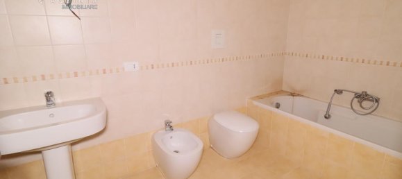 Casa de 10 divisões em Palagonia, Italy N.º 232800 17