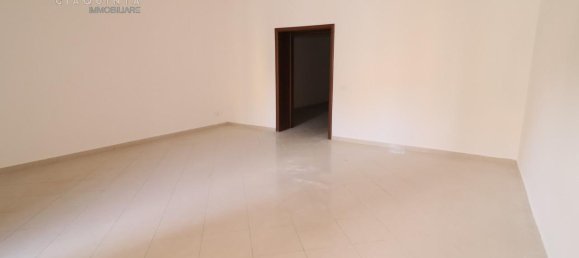 Casa de 10 divisões em Palagonia, Italy N.º 232800 45