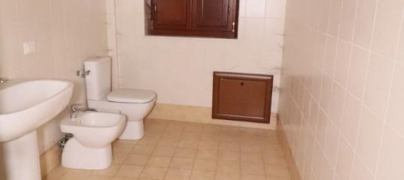 Casa de 10 divisões em Palagonia, Italy N.º 232800 23