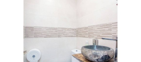 90m² Building in Mahon, Spain No. 3858 11