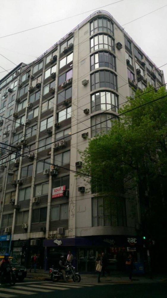 100m² Office in Buenos Aires, Argentina No. 107126