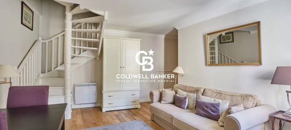 1 bedroom Duplex in Paris, France No. 163795 2