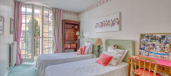 4 bedrooms Apartment in Versailles, France No. 293257 15