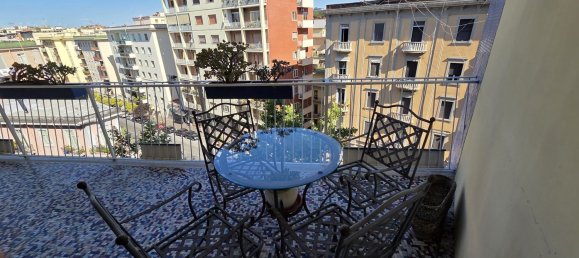 4 Schlafzimmer Wohnung in Naples, Italy, Nr. 371982 2