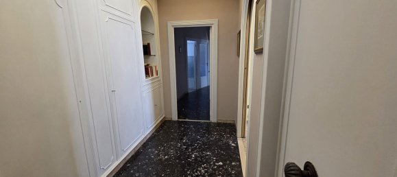 4 Schlafzimmer Wohnung in Naples, Italy, Nr. 371982 11