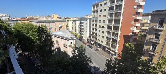 4 Schlafzimmer Wohnung in Naples, Italy, Nr. 371982 3