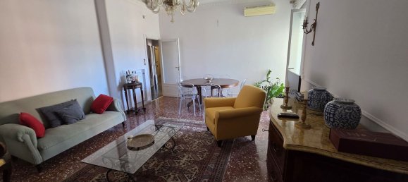 4 Schlafzimmer Wohnung in Naples, Italy, Nr. 371982 15