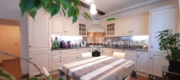 3 Schlafzimmer Wohnung in Lucca, Italy, Nr. 16735 15