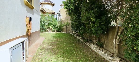 3 bedrooms Villa in Urbanizacion Las Filipinas, Spain No. 14377 29