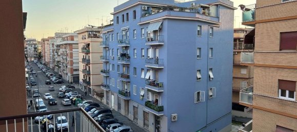 3 rooms Apartment in Rome, Italy No. 113853 18