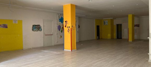 Lagerhaus in Pozzuoli, Italy 195m², Nr. 152611 3