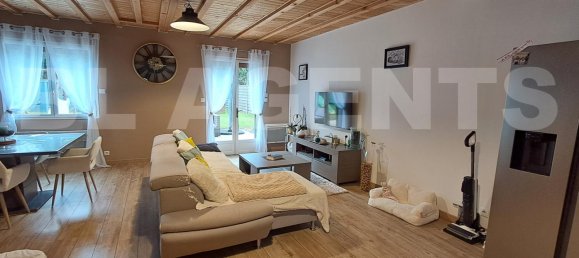 3 Schlafzimmer Haus in Secheval, France, Nr. 363196 2