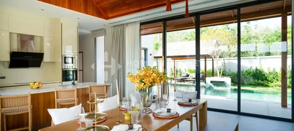 3 bedrooms House in Phuket, Thailand No. 61110 10