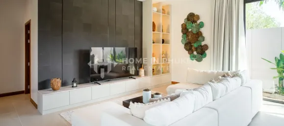 3 bedrooms House in Phuket, Thailand No. 61110 5