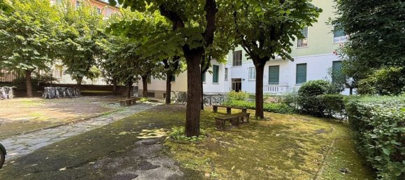 2 rooms Apartment in Milan, Italy No. 268889 3
