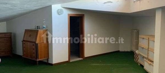 5 rooms Apartment in Livorno, Italy No. 151901 10