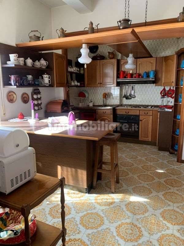 5 rooms Apartment in Livorno, Italy No. 151901