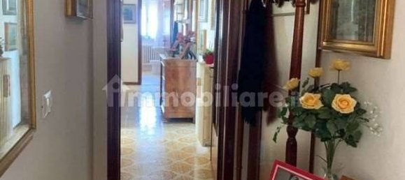 5 rooms Apartment in Livorno, Italy No. 151901 2