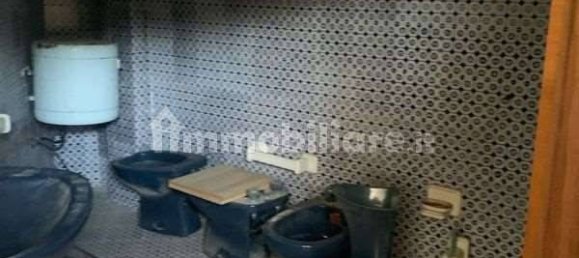 5 rooms Apartment in Livorno, Italy No. 151901 11