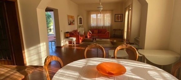 5 bedrooms Villa in Forte dei Marmi, Italy No. 192218 4