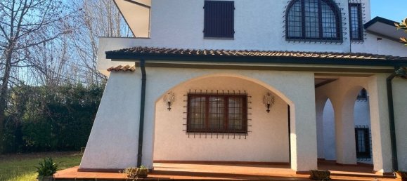 5 bedrooms Villa in Forte dei Marmi, Italy No. 192218 13