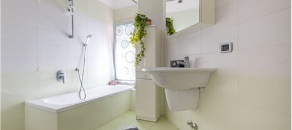 1 bedroom Apartment in Somma Lombardo, Italy No. 279213 17