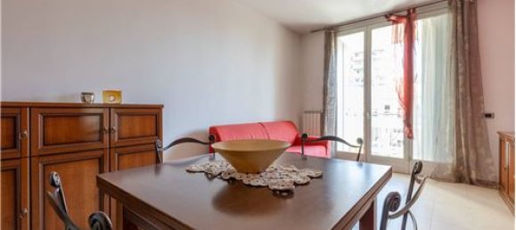 1 bedroom Apartment in Somma Lombardo, Italy No. 279213 3