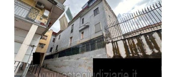 3 rooms Apartment in Torre del Greco, Italy No. 12509 5