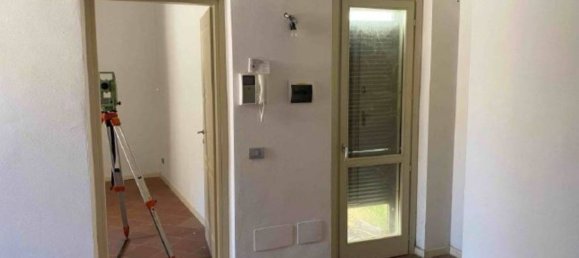 1 bedroom Apartment in Ferrara, Italy No. 19571 5
