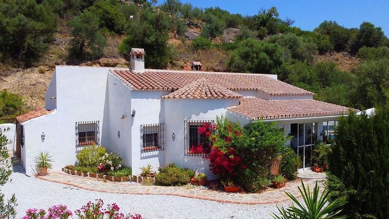 4 غرف نوم فيلا في Comares, Spain رقم 225475