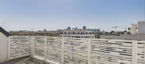 Apartamento de 3 dormitorios en Colombes, France No. 282023 4