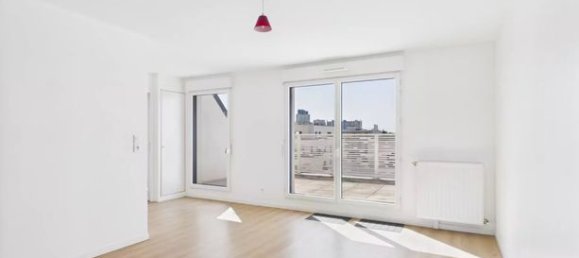 Apartamento de 3 dormitorios en Colombes, France No. 282023 5